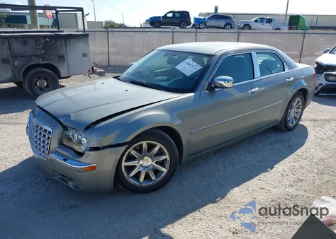 2006 Chrysler 300C из США, поврежденный, VIN 2C3LA63H46H408539